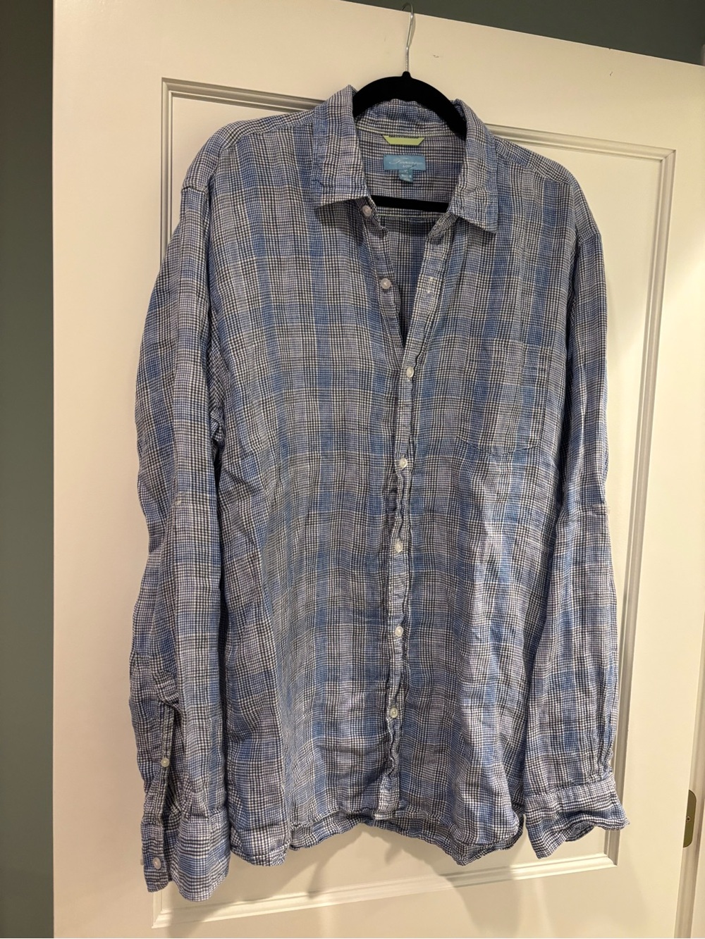 Light Blue Plaid Casual Button-Down Shirt